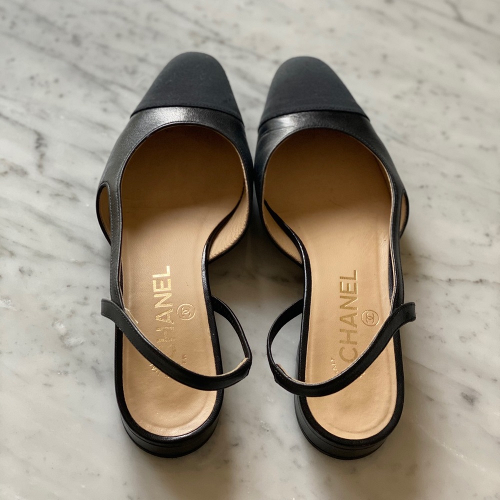 Chanel sling back